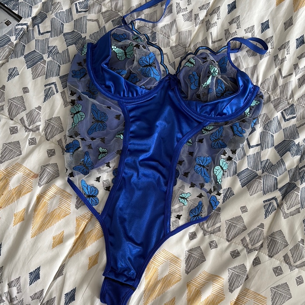 NEW: Blue Butterfly Bodysuit (L)